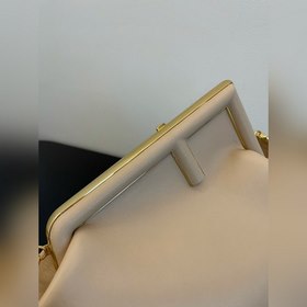 Сумка FENDI First среднего размера, светло-розового цвета Мягкая 
