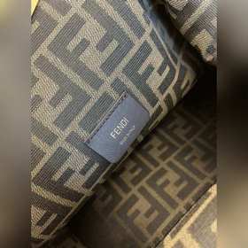 Средняя сумка FENDI First Черный Мягкая черная кожа наппа, фиксир
