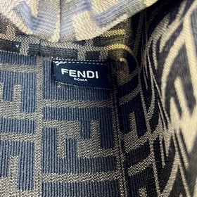 FENDI First маленькая сумка светло-голубого цвета Изготовлена из 
