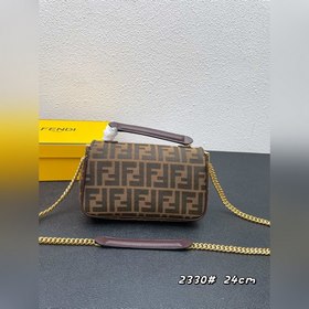 Сумка FENDI BAGUETTE с плечевым ремнем на цепочке Модель： 2330# 