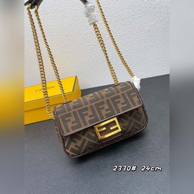 Сумка FENDI BAGUETTE с плечевым ремнем на цепочке Модель： 2330# 