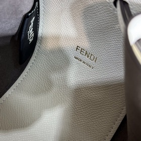 FENDI POMODORIN0 Белая мини-сумка Модель S509 POMODORIN0 Белая м