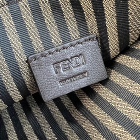 FENDI Геометрическая мини-сумка Бежевый Изготовлена из телячьей к