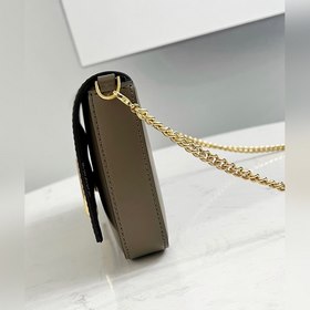 FENDI Геометрическая мини-сумка Серый Изготовлена из телячьей кож