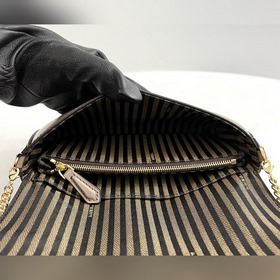 FENDI Геометрическая мини-сумка Серый Изготовлена из телячьей кож