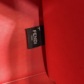 Сумка FENDI Sunshine среднего размера из красной кожи Сумка-тоут 