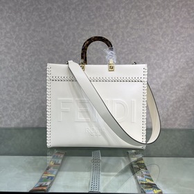Сумка FENDI Sunshine среднего размера из белой кожи Сумка-тоут Из