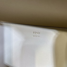 Сумка FENDI Sunshine среднего размера из белой кожи Сумка-тоут Из