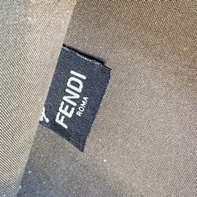 FENDI Средняя сумка-тоут из бежевого полотна Sunshine С тисненым