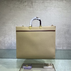 FENDI Sunshine Большая сумка из бежевого полотна С тисненым лого