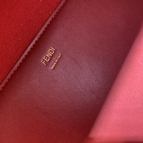 FENDI Большая сумка для покупок с ручками, бордо Изготовлена из и