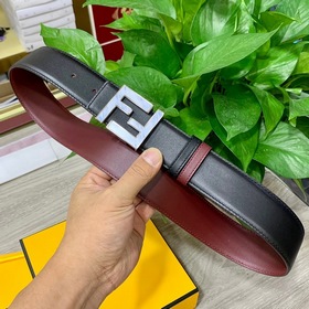FENDl Fendi Двусторонняя кожа теленка с FF-застежкой с палладиевы