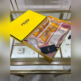 FENDI  Длинный шарф с цветочным логотипом FF 100% шелк высшего