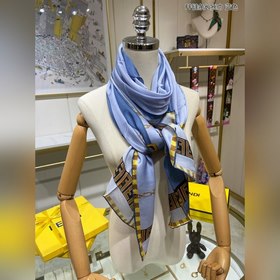 FENDI Длинный шарф с цепочкой FF  100% шелк высшего качества От