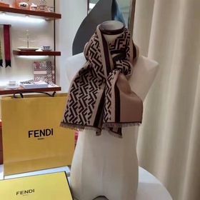Шарф FENDI с логотипом FF из шерсти Натуральный материал, подходи