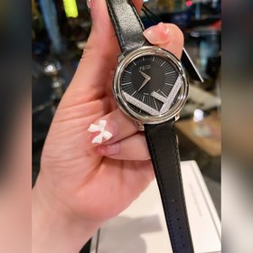 Часы Fendi Run Away Вдохновленные круглым рельефным буквой F, нов