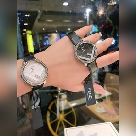 Часы Fendi Run Away Вдохновленные круглым рельефным буквой F, нов