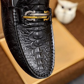 Ferragamo Новая модель туфель с пуговицами Верх из импортной кожи