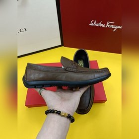 Ferragamo Мягкая подошва и мягкая поверхность. Классические туфл