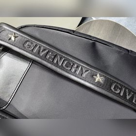 Рюкзак Givenchy, универсальный, подходит для мужчин и женщин Изго