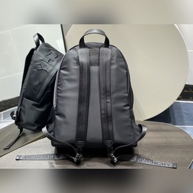 Рюкзак Givenchy, универсальный, подходит для мужчин и женщин Изго