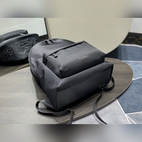Рюкзак Givenchy, универсальный, подходит для мужчин и женщин Изго