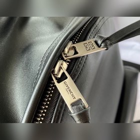 Givenchy Полностью кожаный рюкзак, универсальный для мужчин и жен