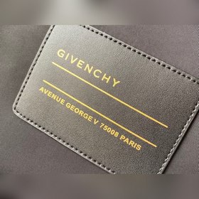 Givenchy Полностью кожаный рюкзак, универсальный для мужчин и жен
