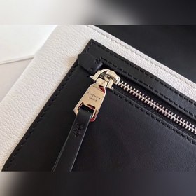 Givenchy Конверт-сумка через плечо Модель № 0147 Размеры： 23*16*4