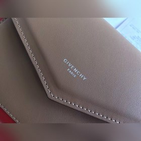 Givenchy Конверт-сумка через плечо Модель № 0147 Размеры： 23*16*4