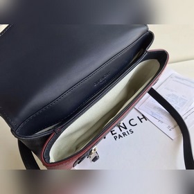 Givenchy Конверт-сумка через плечо Модель № 0147 Размер： 23*16*4,