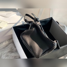 Givenchy Sipandora сумка через плечо Как будто это волшебная шкат