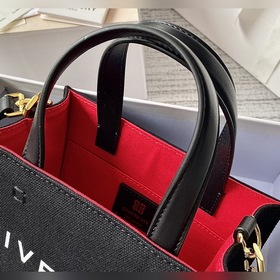 Givenchy Шоппер tote bag  Полностью металлическая фурнитура, во