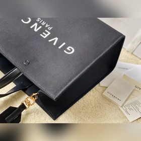 Givenchy Шоппер tote bag  Полностью металлическая фурнитура, во