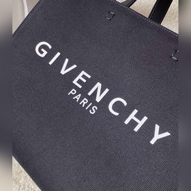 Givenchy Шоппер tote bag  Полностью металлическая фурнитура, во