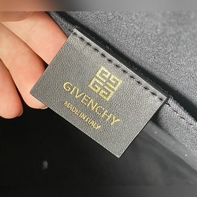 Givenchy Шоппер tote bag  Полностью металлическая фурнитура, во