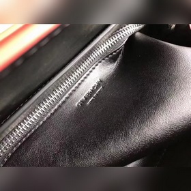 Givench Horizon Ручная сумка из гладкой кожи с плоским дном Модел