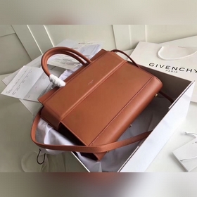 Givench Horizon Ручная сумка из гладкой кожи с плоским дном Модел