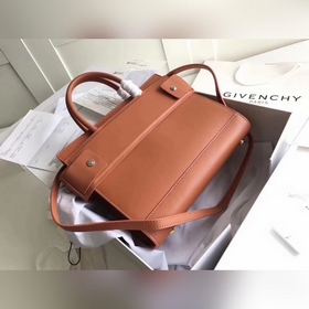 Givench Horizon Ручная сумка из гладкой кожи с плоским дном Модел