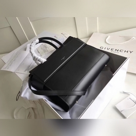 Givench Horizon Ручная сумка из гладкой кожи с плоским дном Модел