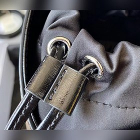 Givenchy cutout маленькая сумка-ведро  Артикул： 9018 Изысканная