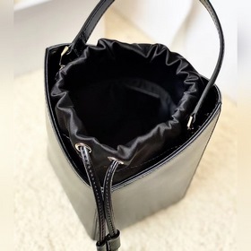 Givenchy cutout маленькая сумка-ведро  Артикул： 9018 Изысканная