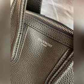 Givenchy Nightingale сумка, модель № 995211 На выбор предлагается