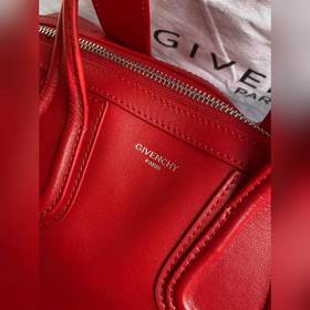 Givenchy Nightingale сумка, модель № 995211 На выбор предлагается