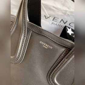 Givenchy Nightingale сумка, модель № 995211 На выбор предлагается