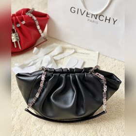 Givenchy KennyBag Сумка на цепочке С первого взгляда я влюбилась 