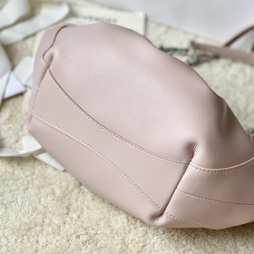 Givenchy KennyBag Сумка с цепочкой С первого взгляда я влюбилась 
