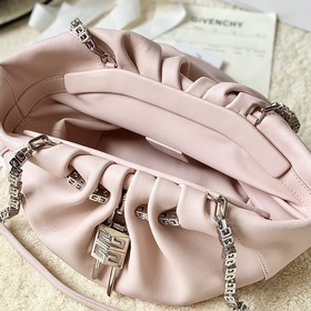 Givenchy KennyBag Сумка с цепочкой С первого взгляда я влюбилась 