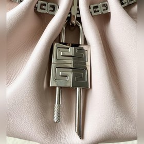 Givenchy KennyBag Сумка с цепочкой С первого взгляда я влюбилась 