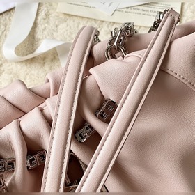 Givenchy KennyBag Сумка с цепочкой С первого взгляда я влюбилась 